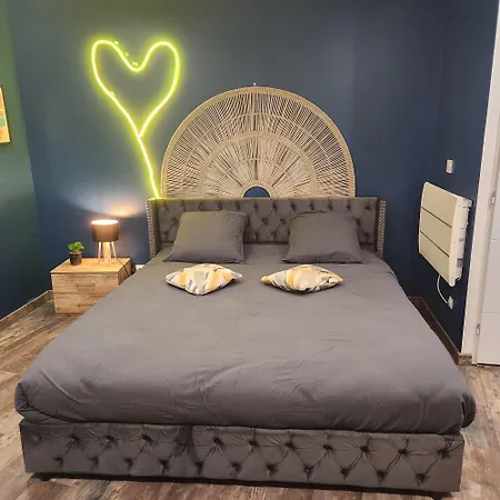 Loveroom Pau Exterior photo